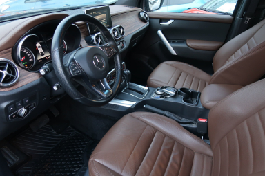 Mercedes - Benz X - 2020