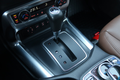 Mercedes - Benz X - 2020