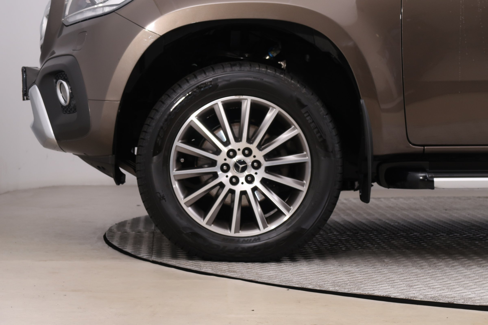 Mercedes - Benz X - 2020