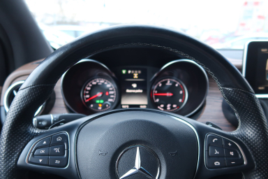 Mercedes - Benz X - 2020