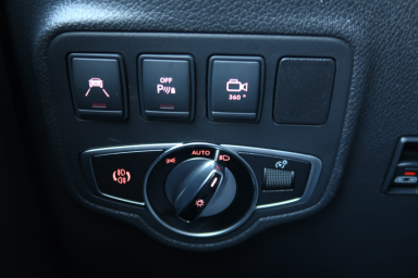 Mercedes - Benz X - 2020