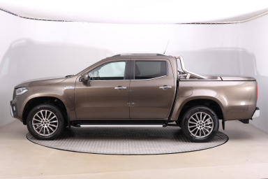 Mercedes - Benz X - 2020