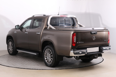 Mercedes - Benz X - 2020