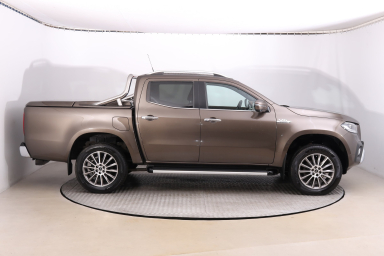 Mercedes - Benz X - 2020