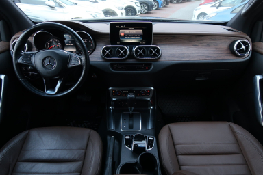 Mercedes - Benz X - 2020