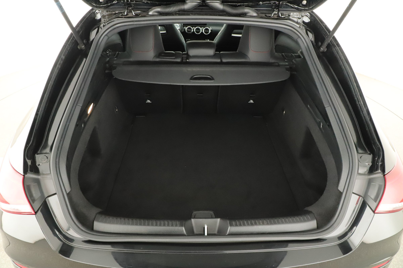 Mercedes-Benz CLA - 2022