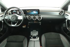 Mercedes-Benz CLA - 2022