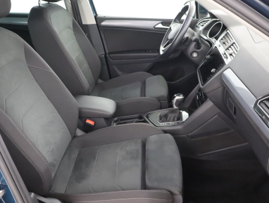 Volkswagen Tiguan - 2022