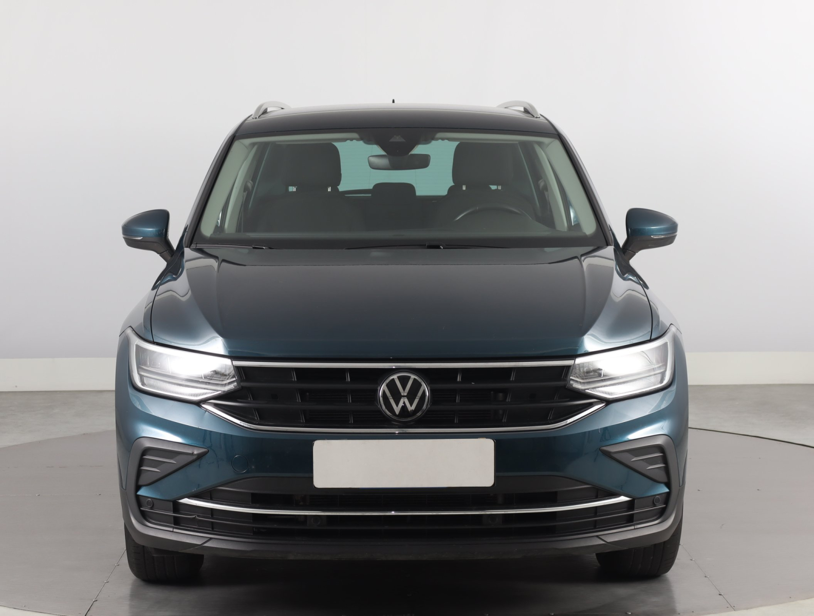 Volkswagen Tiguan - 2022
