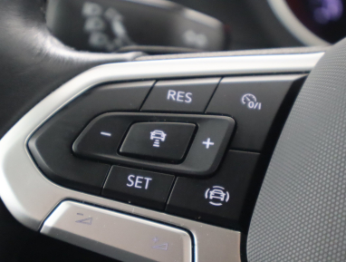 Volkswagen Tiguan - 2022