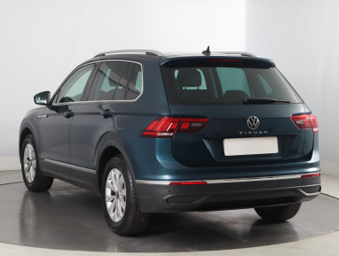 Volkswagen Tiguan - 2022