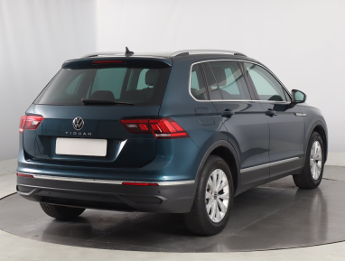 Volkswagen Tiguan - 2022
