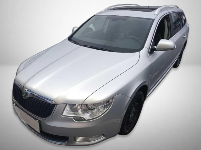 Škoda Superb 2012