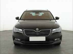 Škoda Superb - 2015