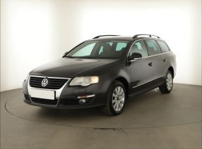 Volkswagen Passat - 2011