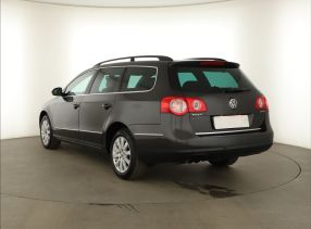 Volkswagen Passat - 2011