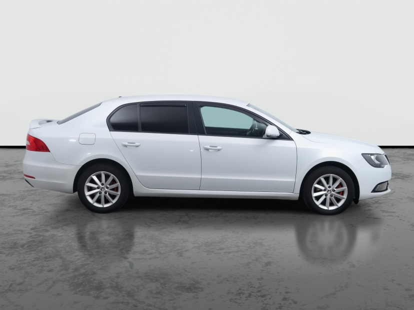 Škoda Superb, 2015