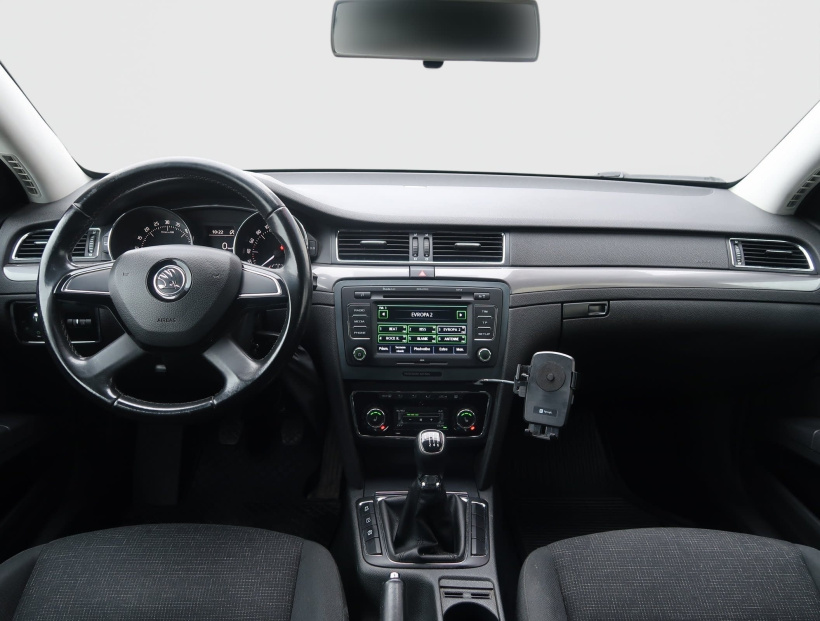Škoda Superb, 2015