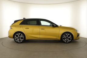Opel Astra - 2022