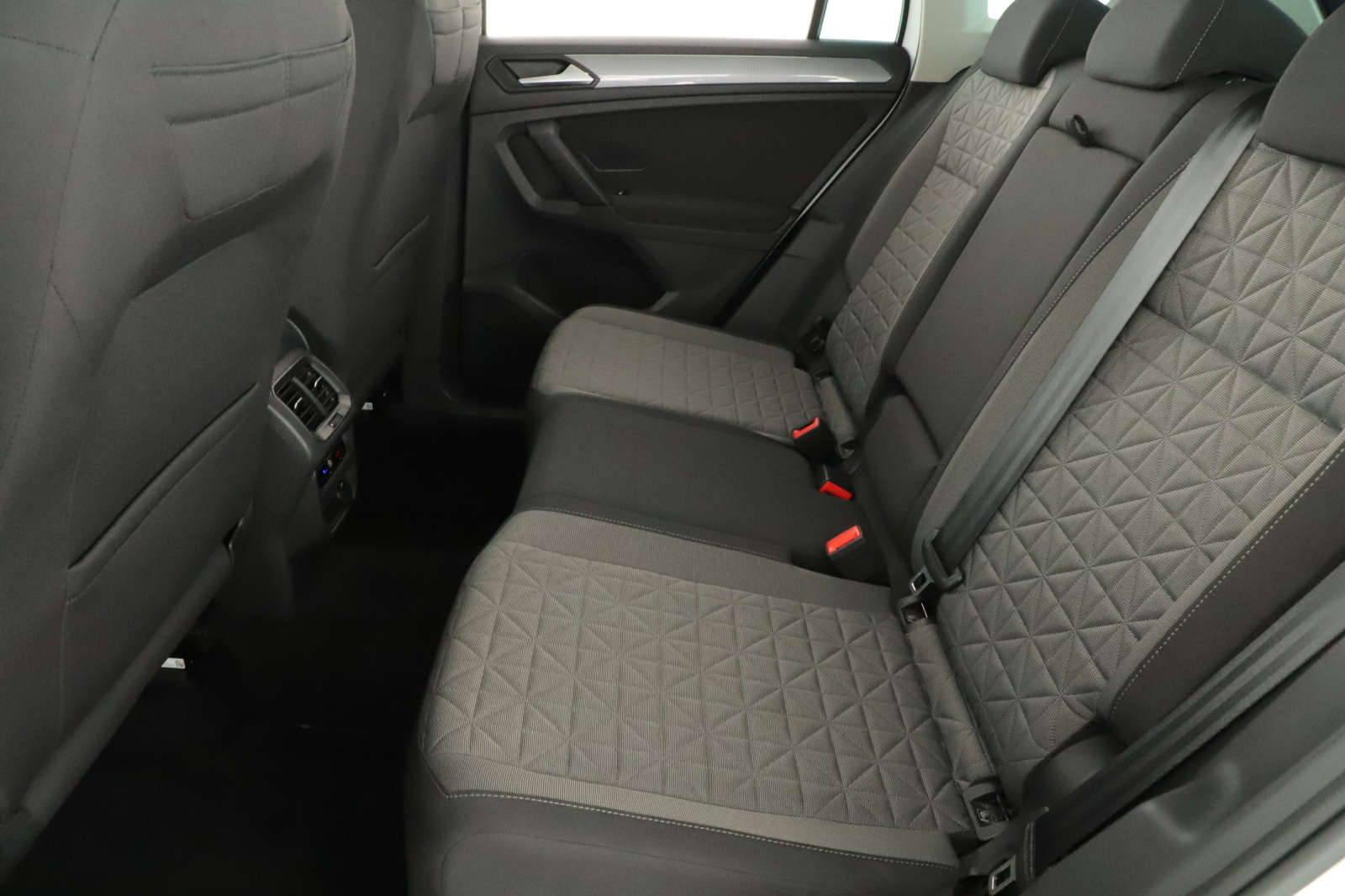 Volkswagen Tiguan - 2022