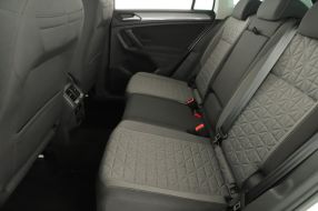 Volkswagen Tiguan - 2022