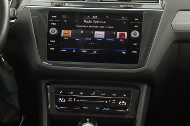 Volkswagen Tiguan - 2022