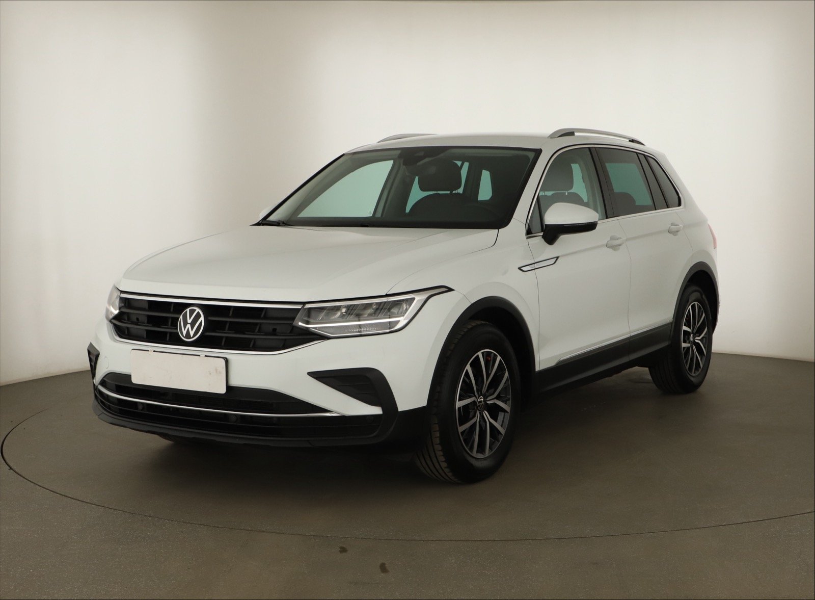 Volkswagen Tiguan - 2022