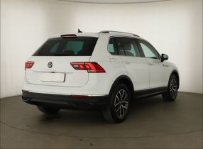 Volkswagen Tiguan - 2022