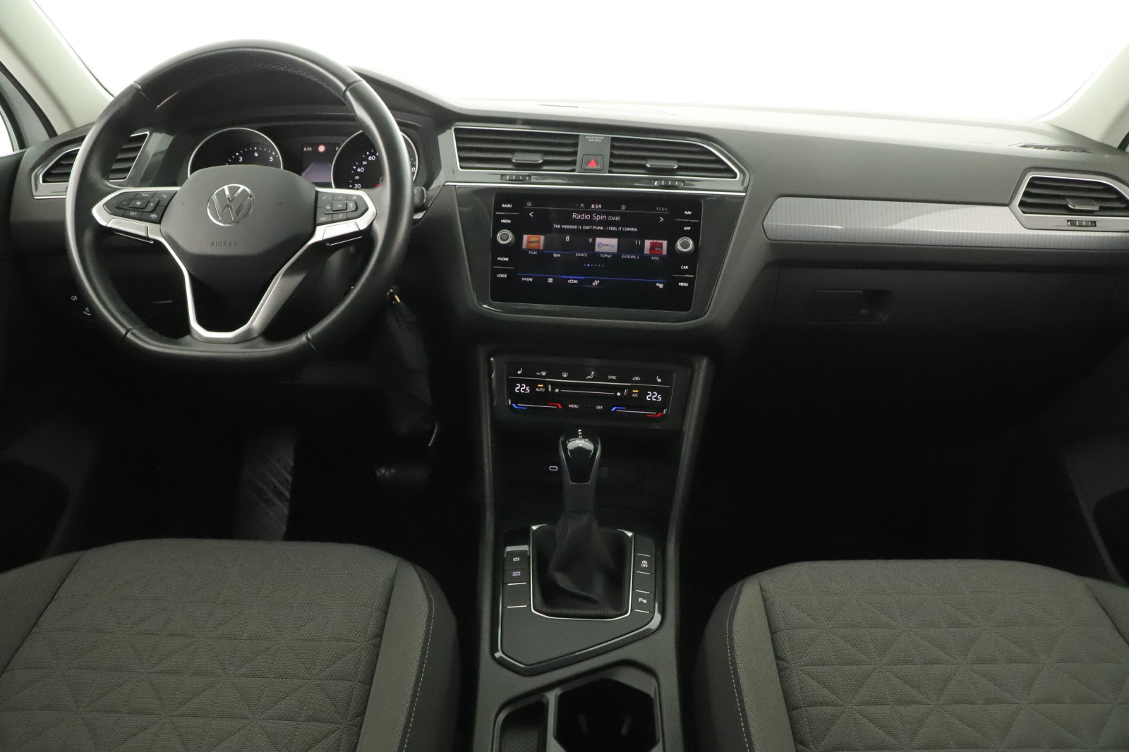 Volkswagen Tiguan - 2022