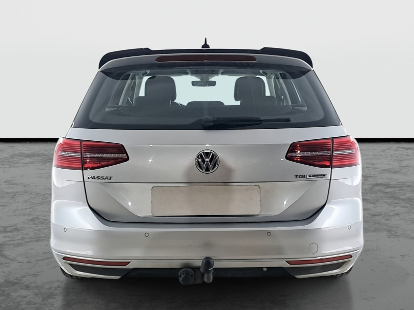 Volkswagen Passat, 2015