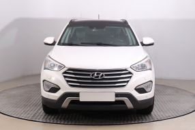 Hyundai Grand Santa Fe - 2016