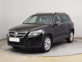 Volkswagen Tiguan - 2011