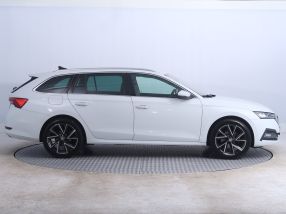 Škoda Octavia - 2022