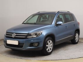Volkswagen Tiguan - 2011
