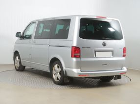 Volkswagen Multivan - 2012