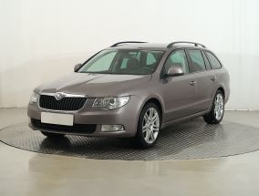 Skoda Superb - 2011