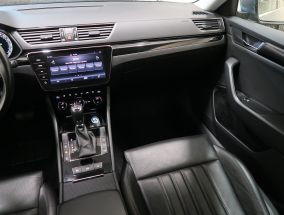 Škoda Superb - 2017
