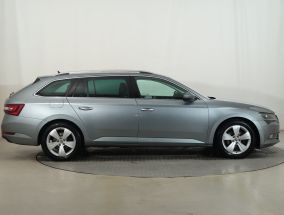 Škoda Superb - 2017