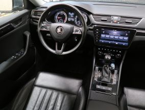 Škoda Superb - 2017