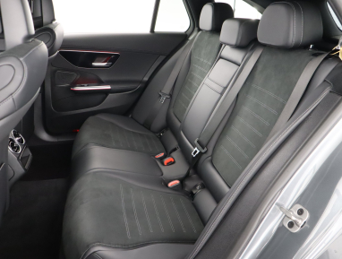 Mercedes - Benz C - 2023