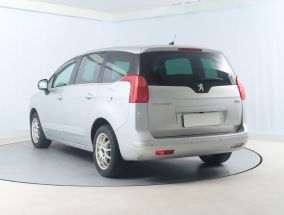Peugeot 5008 - 2010