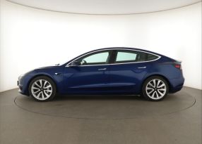 Tesla Model 3 - 2020