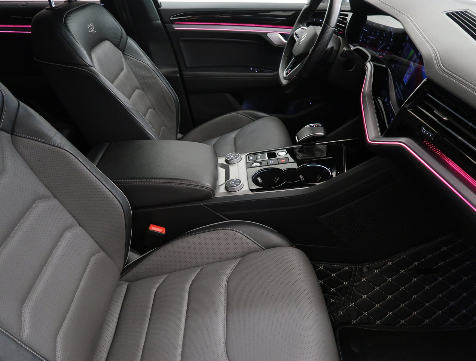 Volkswagen Touareg - 2022