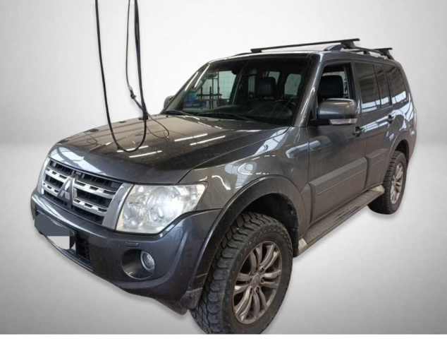 Mitsubishi Pajero 2012