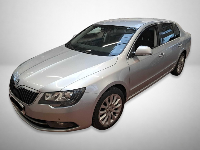 Škoda Superb 2015