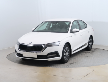 Škoda Octavia - 2023
