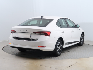 Škoda Octavia - 2023