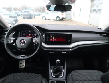 Škoda Octavia - 2023