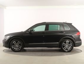Volkswagen Tiguan - 2021