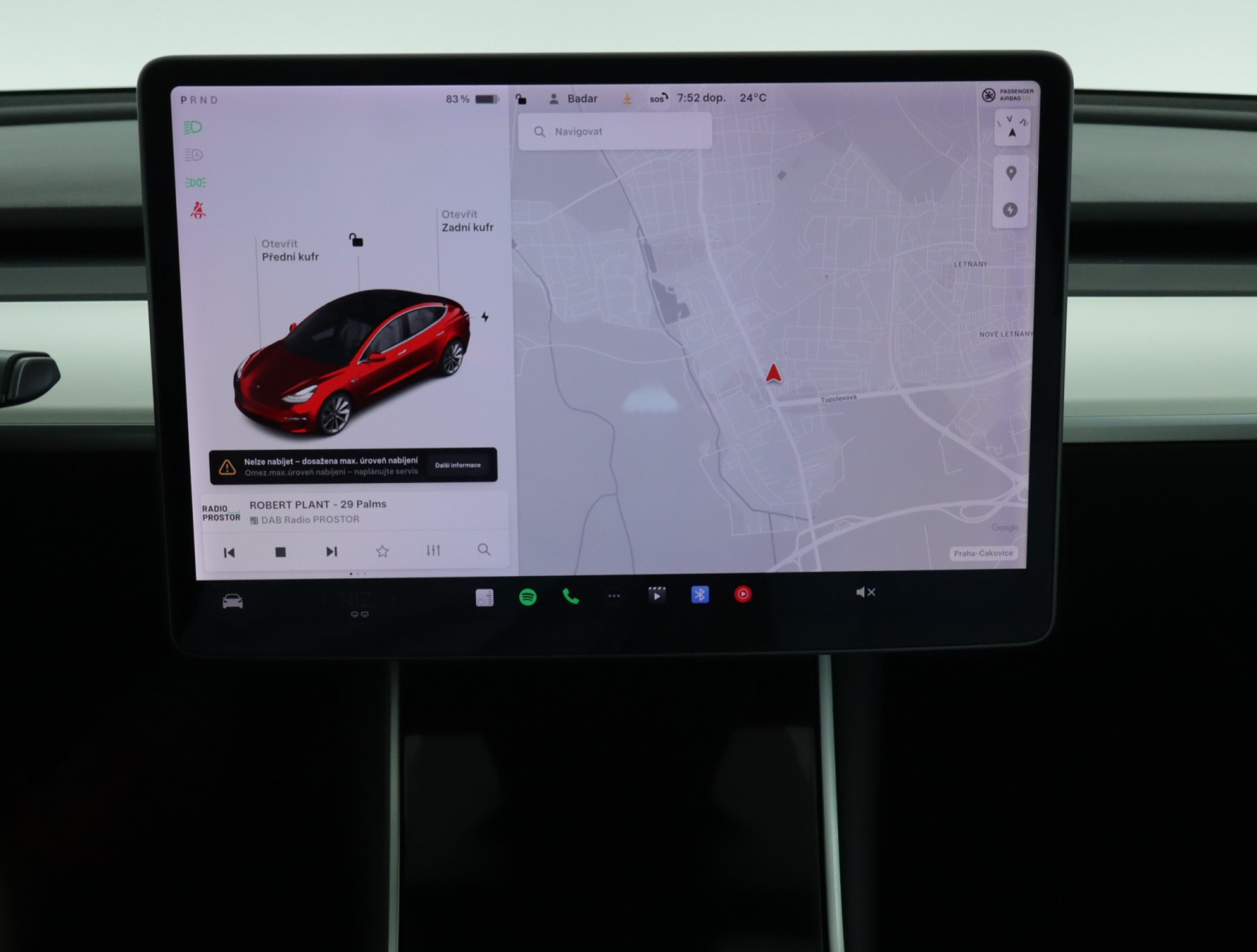 Tesla Model 3 Long Range AWD – fotografie 23